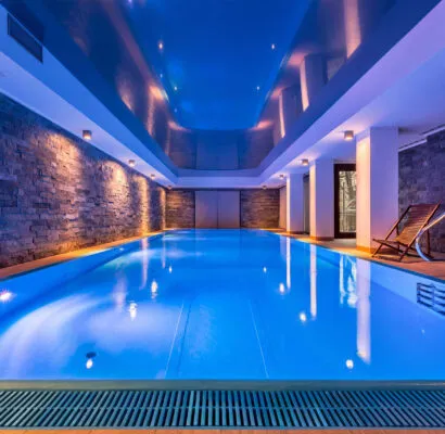 Poolcraft Ltd - Inground inside pool with chrome finishes and underwater lighting